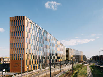 Krakow's Thriving Office Market: Schibsted & Vend Polska Extends Lease in High5ive