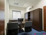 Offices to let in AURO Business Park