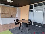 Offices to let in Diamante Plaza