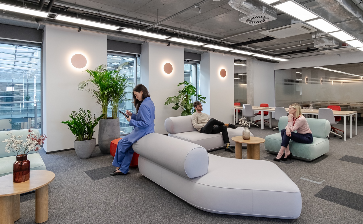 Wolf Marszałkowska earns Asana’s trust – larger office in a prestigious location