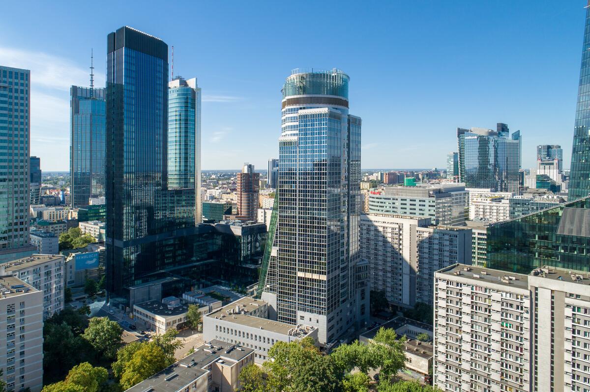 Changes at Globalworth. Artur Apostoł steps down after nearly a decade of shared success