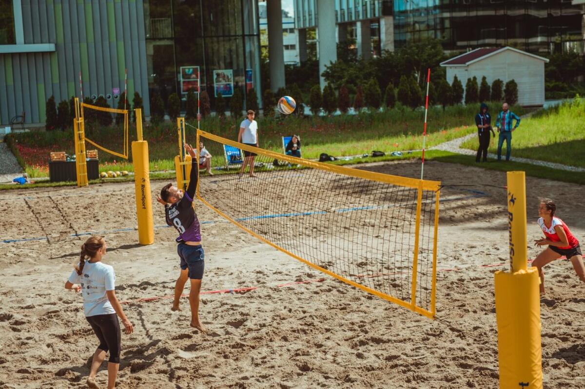A beach in the heart of business – Olivia Centre opens new beach volleyball courts
