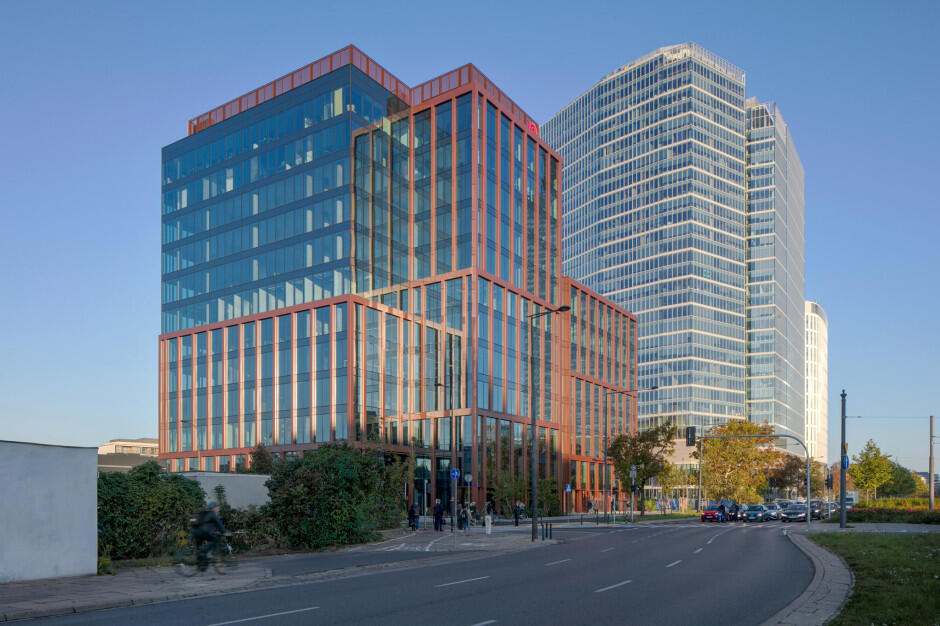Ghelamco sells VIBE – one of the largest office transactions in Central and Eastern Europe in 2025