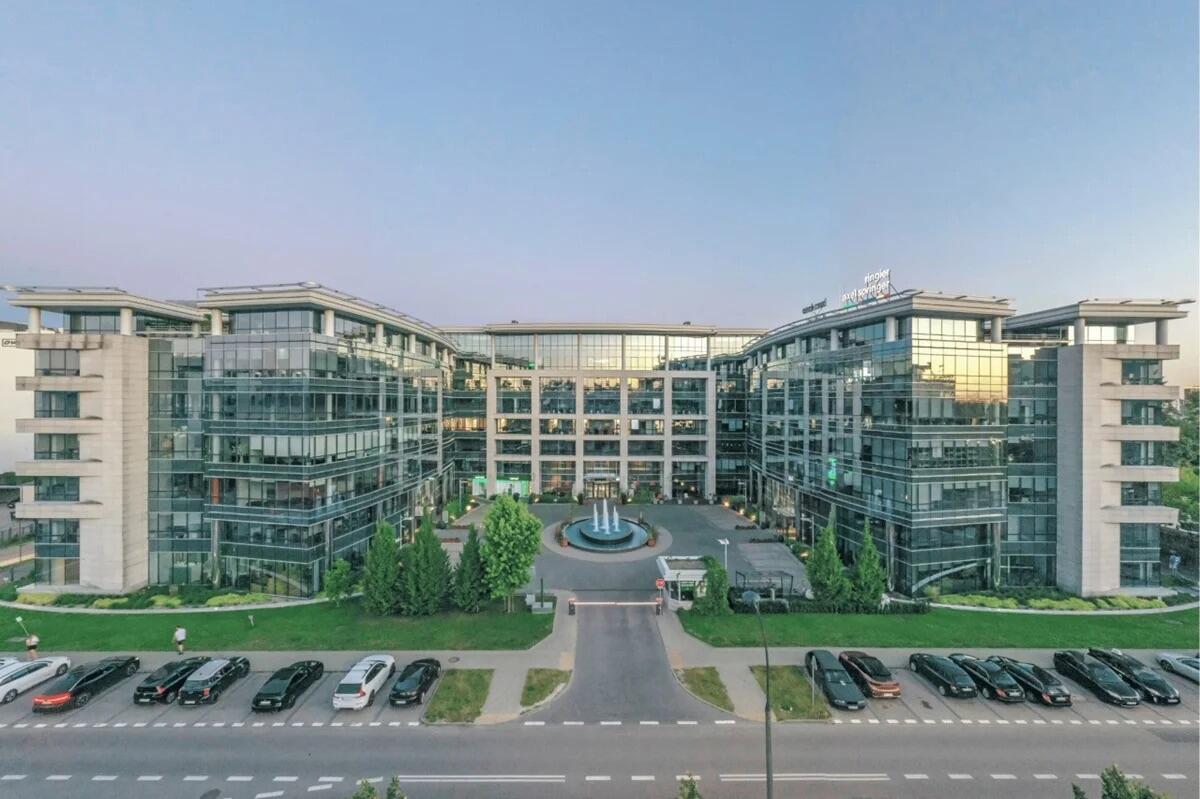 JLL appointed exclusive leasing agent for Signum Work Station – a landmark office hub in Mokotów