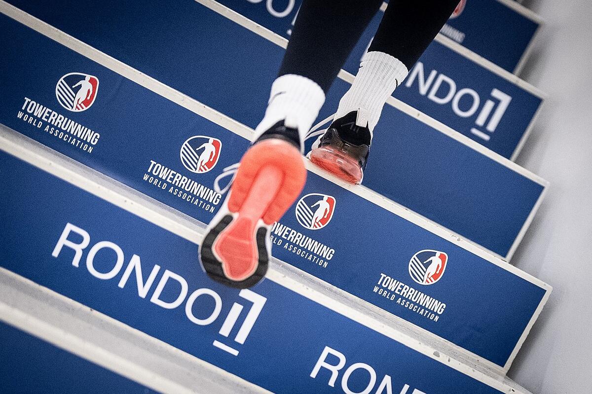 Reach the Peak of Your Potential – XIV RONDO 1 Stair Climb Challenge