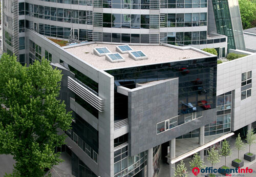 Offices to let in Spektrum Tower