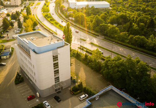 Offices to let in Armii Krajowej 61