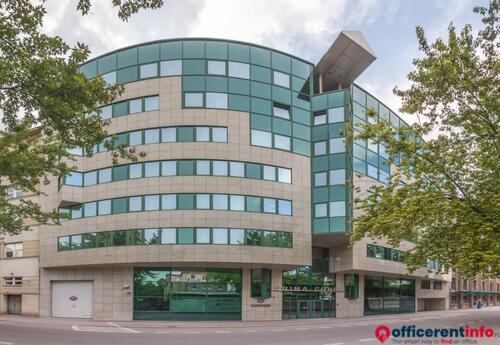 Offices to let in Prima Court