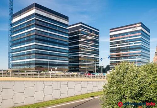 Offices to let in Office and co-working space in Regus Silesia Business Park