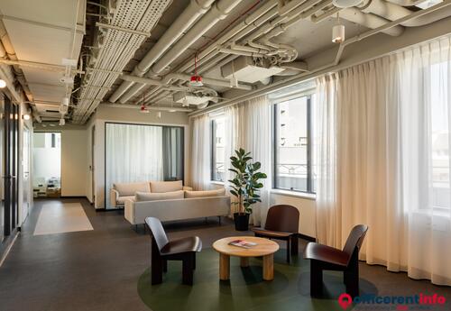 Offices to let in Sienna 75