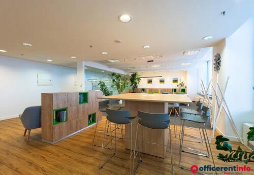 Offices to let in North Gate Flex & Coworking