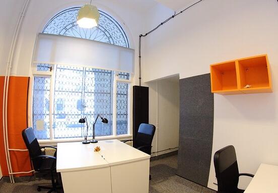 Business center for rent on Nowy Swiat