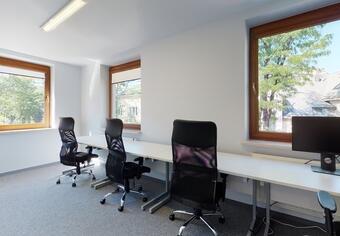 Office for rent on Olszanska 7