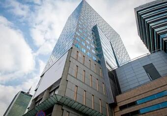 Office and co-working space in Regus Skylight Building