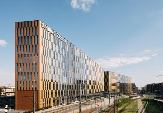 Krakow's Thriving Office Market: Schibsted & Vend Polska Extends Lease in High5ive