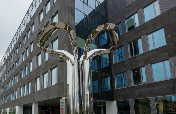 Nokia stays in West Gate and West Link in Wrocław.
